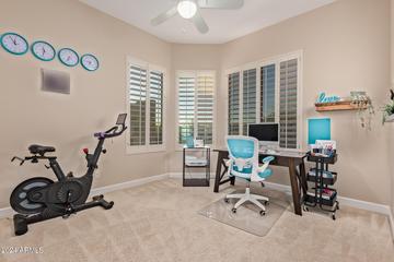 42719 N 20th St., New River, AZ 85087