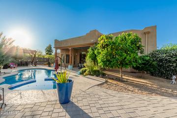 42719 N 20th St., New River, AZ 85087