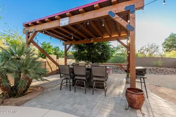 42719 N 20th St., New River, AZ 85087