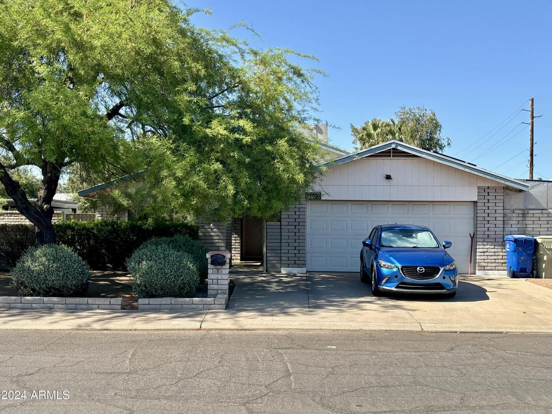 4502 W Northview Ave., Glendale, AZ 85301