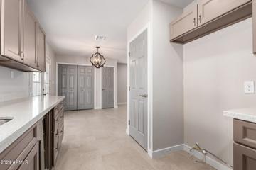 7621 W Cheery Lynn Rd., Phoenix, AZ 85033