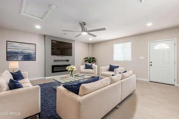 7621 W Cheery Lynn Rd., Phoenix, AZ 85033