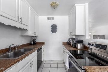 4008 W Sierra Vista Dr., Phoenix, AZ 85019