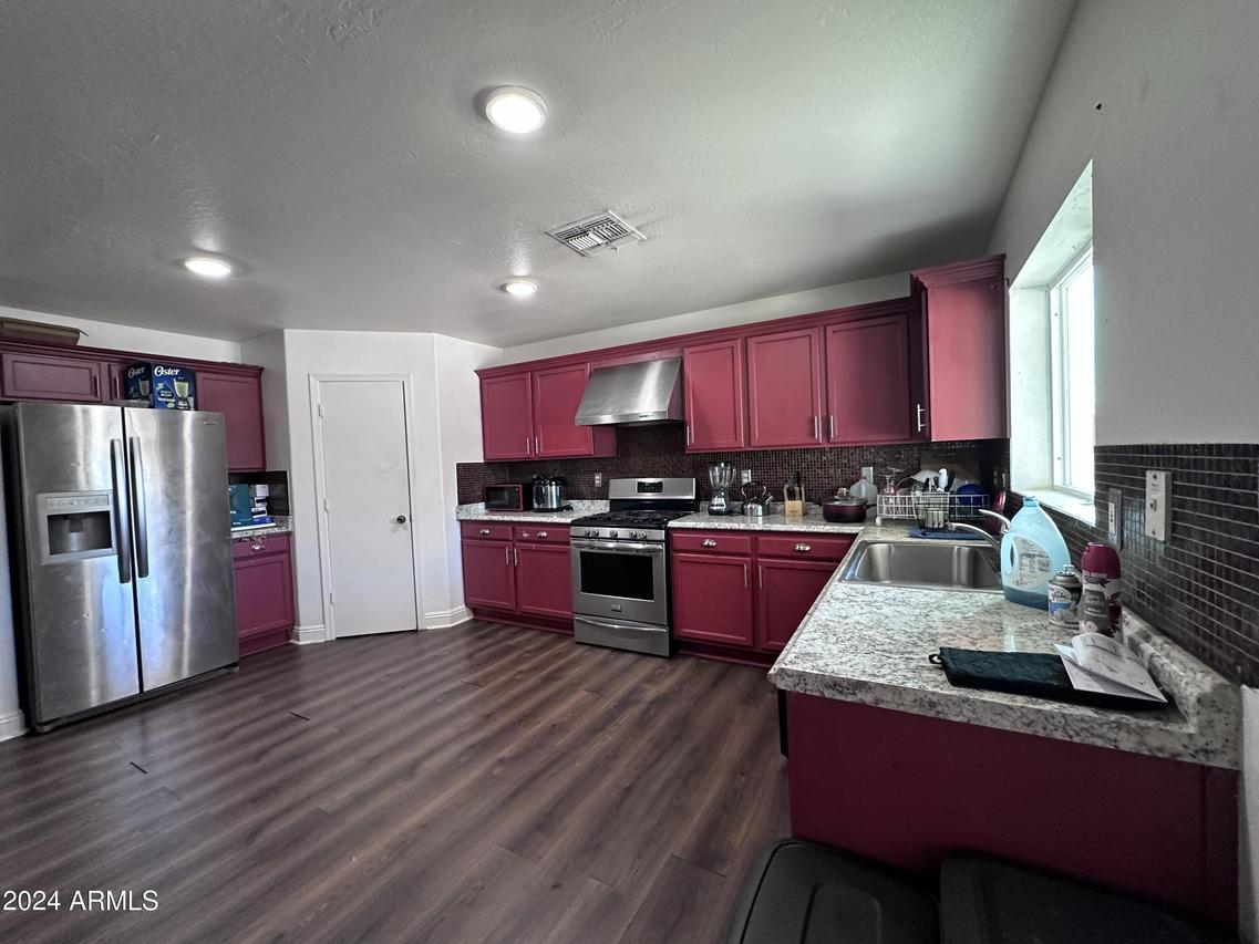 6245 W Southgate St., Phoenix, AZ 85043