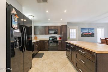 2452 E Hopi Ave., Mesa, AZ 85204