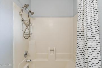 2452 E Hopi Ave., Mesa, AZ 85204