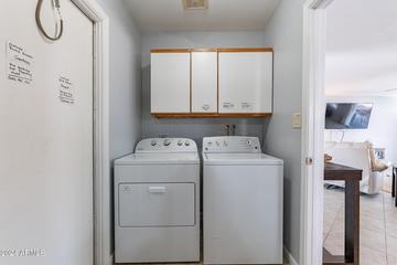 2452 E Hopi Ave., Mesa, AZ 85204