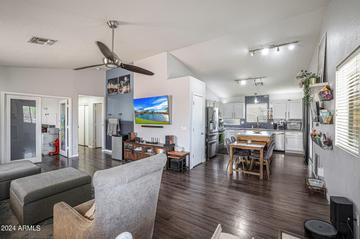 3955 N 14th St., Phoenix, AZ 85014