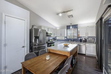 3955 N 14th St., Phoenix, AZ 85014