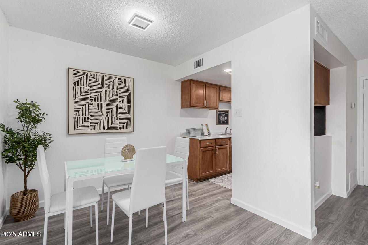 4032 W Reade Ave., Phoenix, AZ 85019