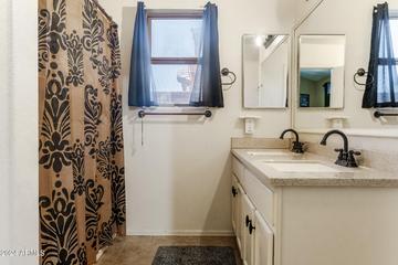 7351 W Raymond St., Phoenix, AZ 85043