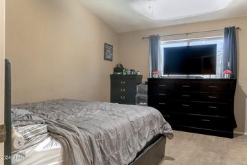 7351 W Raymond St., Phoenix, AZ 85043