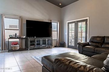 7351 W Raymond St., Phoenix, AZ 85043