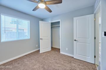 2318 E Laurel Ln., Phoenix, AZ 85028