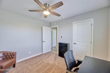 2318 E Laurel Ln., Phoenix, AZ 85028