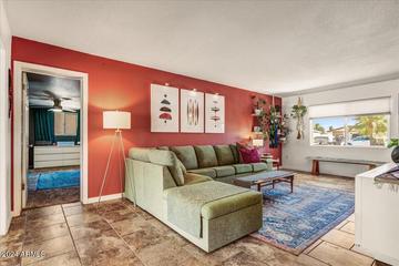 817 S Longwood Loop, Mesa, AZ 85208