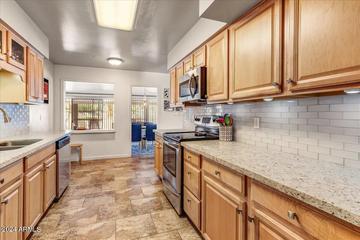 817 S Longwood Loop, Mesa, AZ 85208