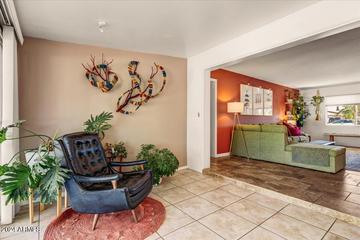 817 S Longwood Loop, Mesa, AZ 85208