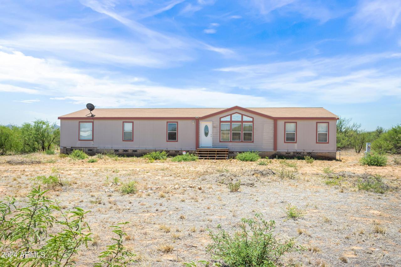 8722 E Brianna Ln., Hereford, AZ 85615