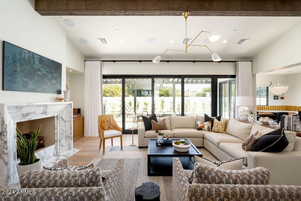 6044 E Calle Del Paisano, Scottsdale, AZ 85251