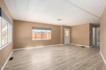 15620 N 15th Ave., Phoenix, AZ 85023