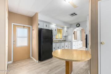 15620 N 15th Ave., Phoenix, AZ 85023