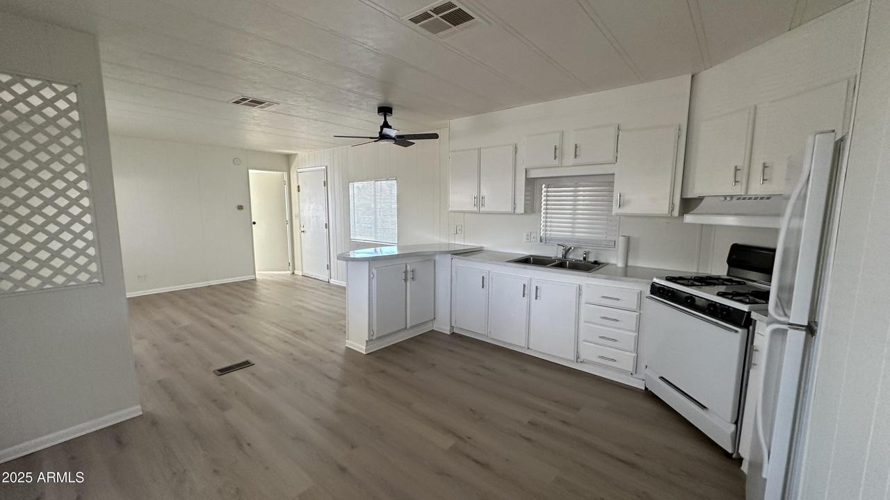8730 E Dolega Ave., Mesa, AZ 85208