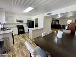 6142 N 30th Ave., Phoenix, AZ 85017