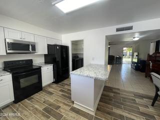 6142 N 30th Ave., Phoenix, AZ 85017