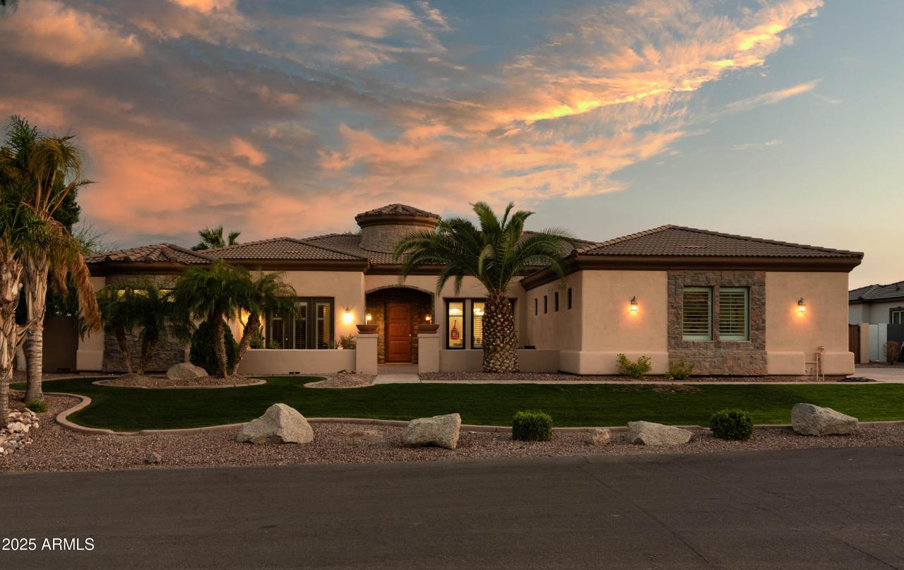 17903 W Solano Dr., Litchfield Park, AZ 85340