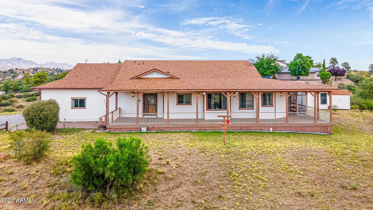 18301 S Peeples Valley Rd., Peeples Valley, AZ 86332