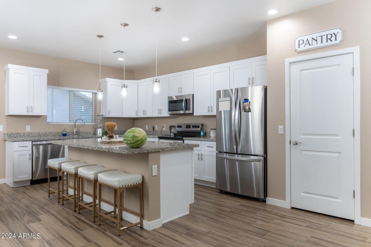 14594 S Avalon Rd., Arizona City, AZ 85123