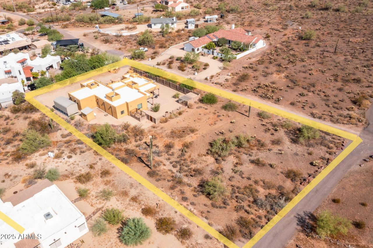 323 W Quartz Rock Rd., Phoenix, AZ 85085