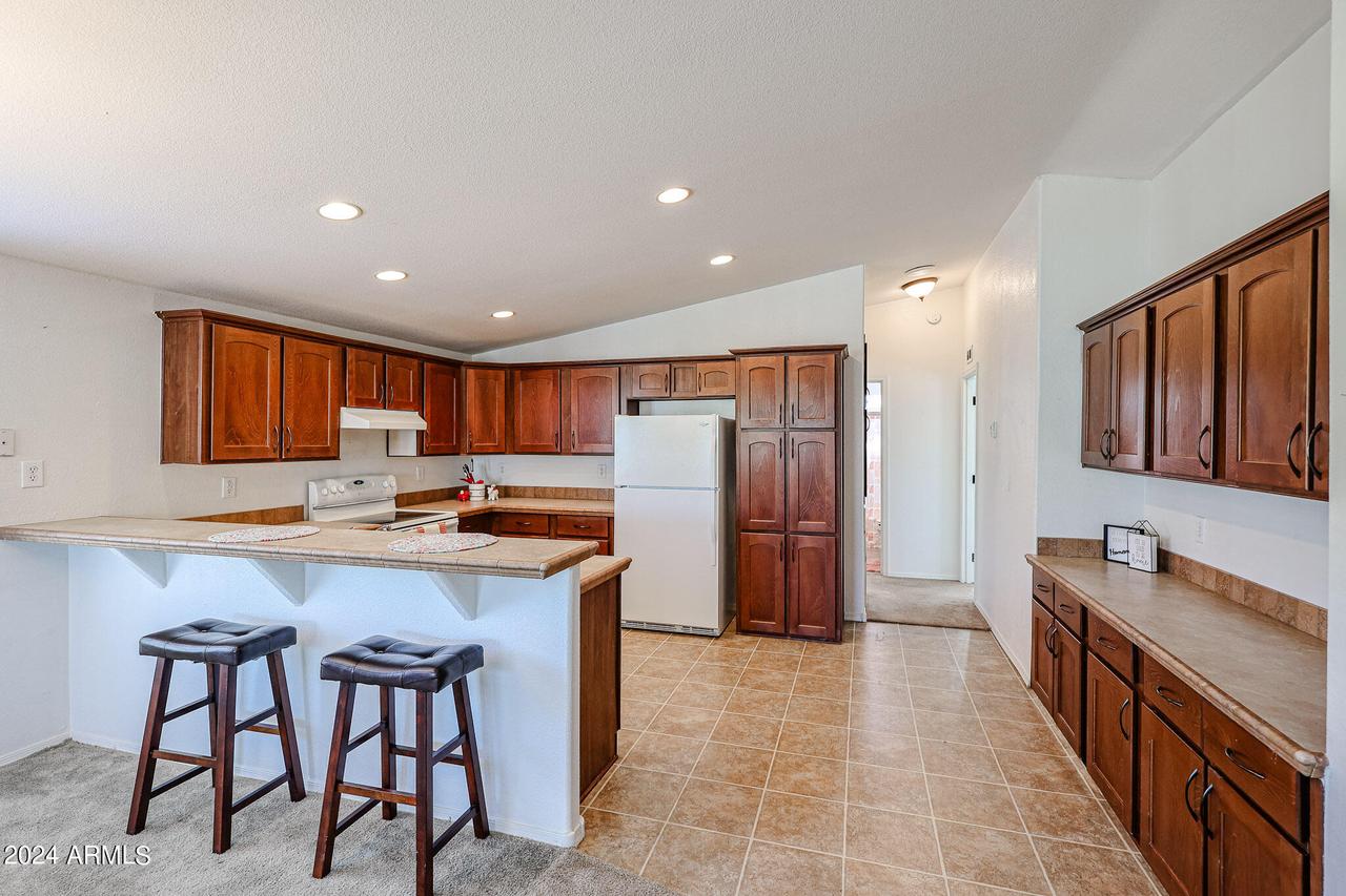 10960 N 67 Ave. #117, Glendale, AZ 85304
