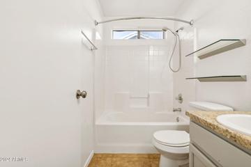 8032 W Whyman Ave., Phoenix, AZ 85043