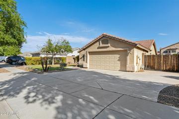 8032 W Whyman Ave., Phoenix, AZ 85043