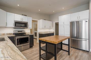 2639 E Hillery Dr., Phoenix, AZ 85032