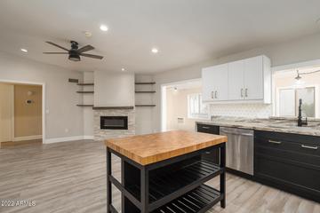 2639 E Hillery Dr., Phoenix, AZ 85032