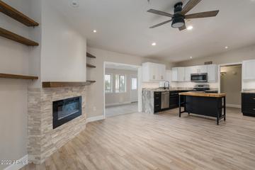 2639 E Hillery Dr., Phoenix, AZ 85032
