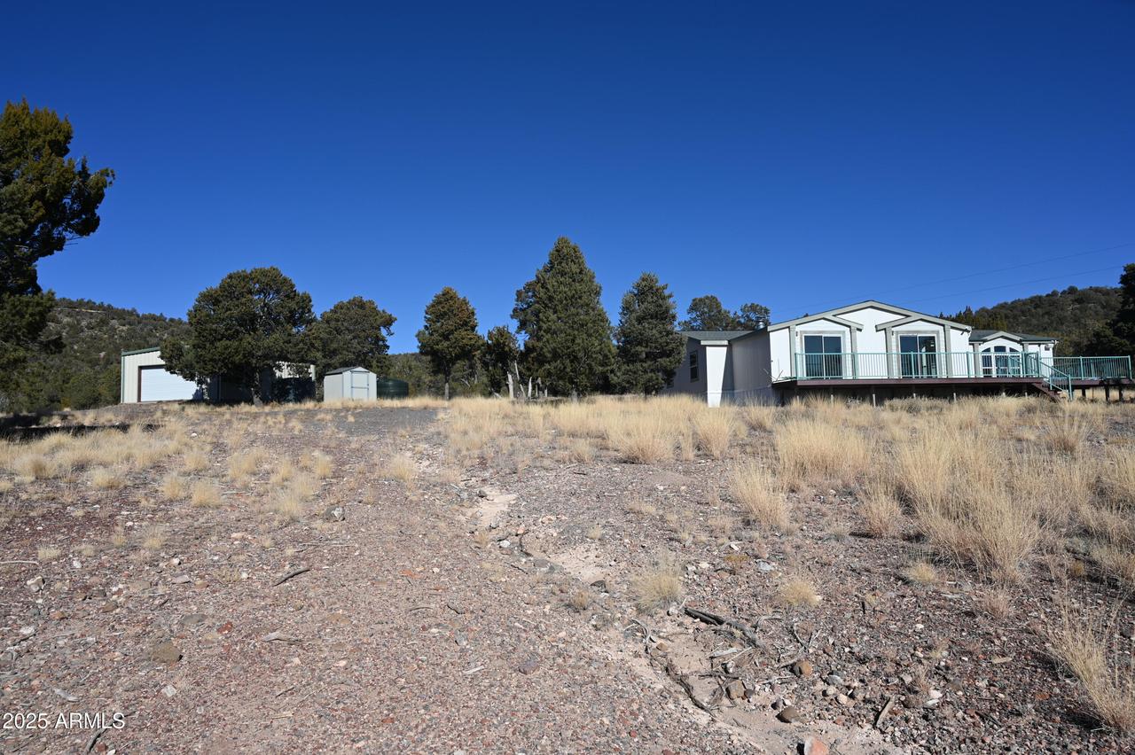 33015 W Cowboy Clint Way, Seligman, AZ 86337