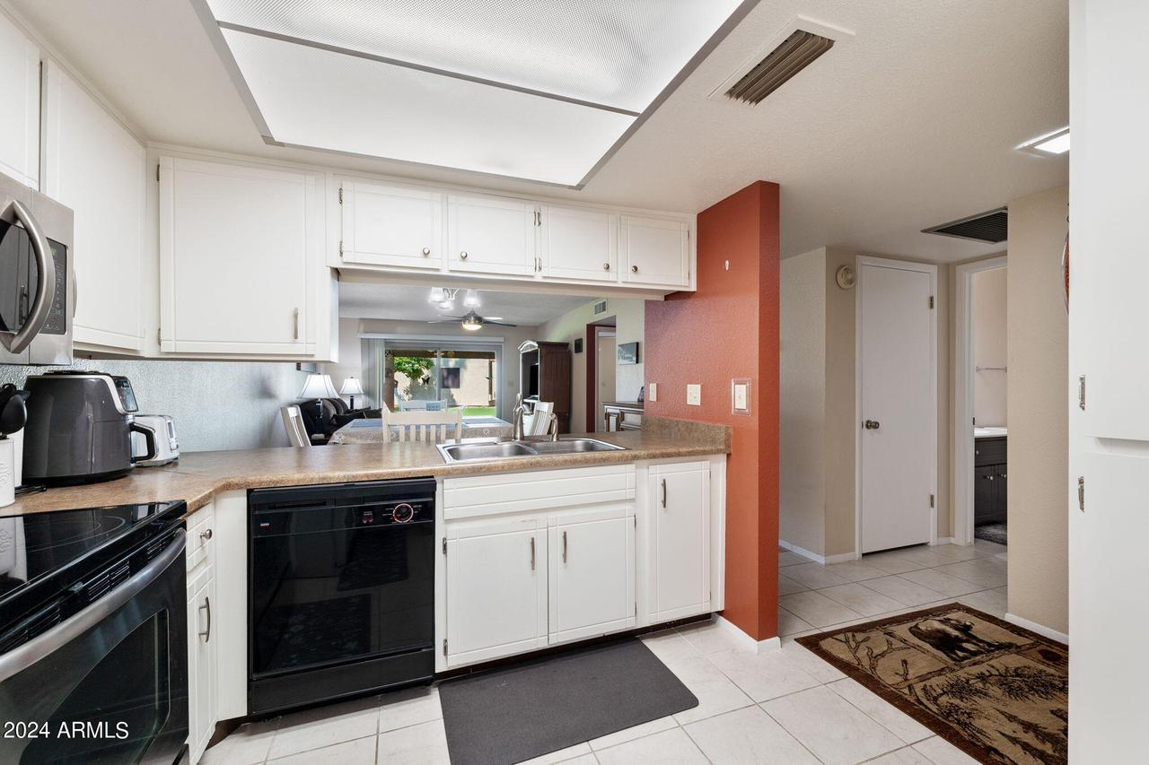 7728 E Mariposa Way, Mesa, AZ 85208