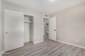 5132 N 68th Dr., Glendale, AZ 85303