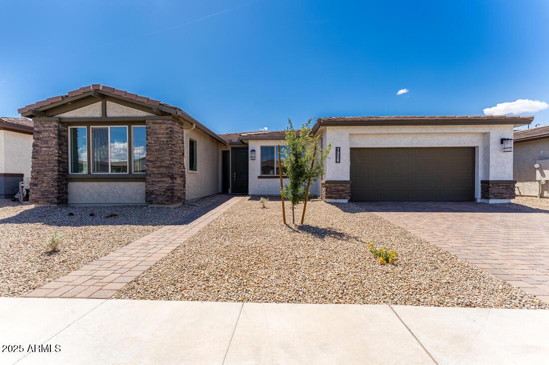 1329 W Via De Olivos Dr., San Tan Valley, AZ 85140