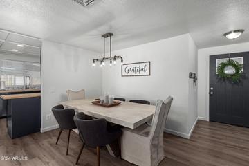 6218 W Zoe Ella Way, Glendale, AZ 85306