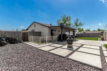 6218 W Zoe Ella Way, Glendale, AZ 85306
