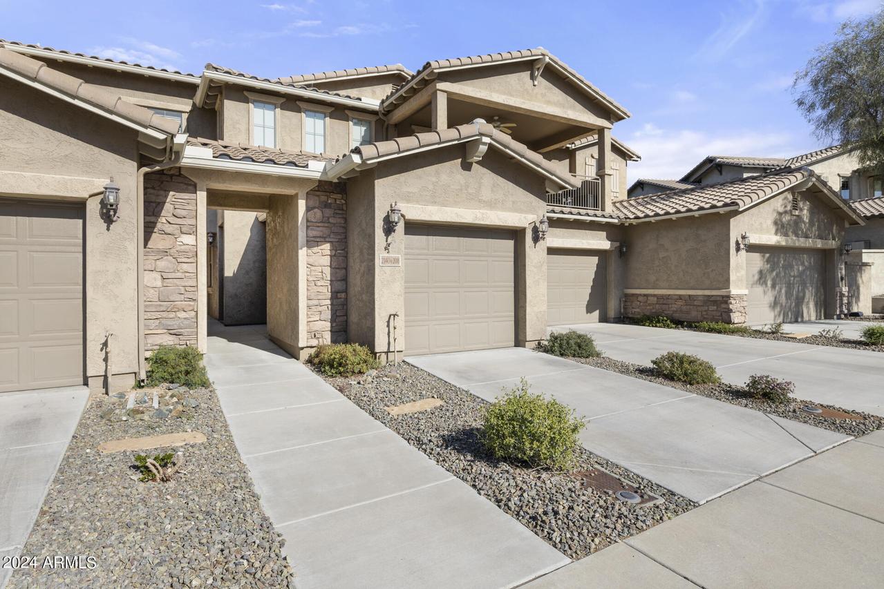 2140 W Tallgrass Tr. #208, Phoenix, AZ 85085