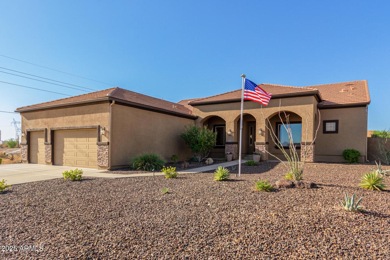1112 E Arroyo Rd., Phoenix, AZ 85086