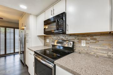 13411 N 8th St., Phoenix, AZ 85022