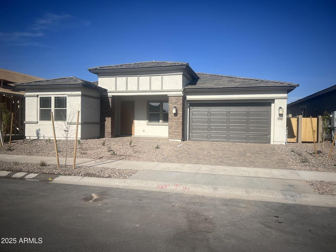 908 W Superstition Dr Dr., Queen Creek, AZ 85140