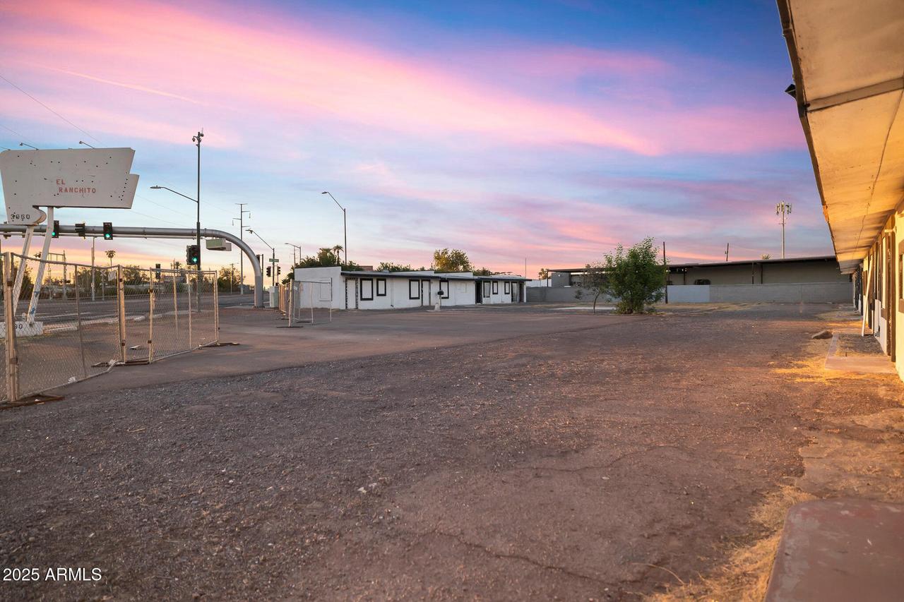 3060 Grand Ave., Phoenix, AZ 85017